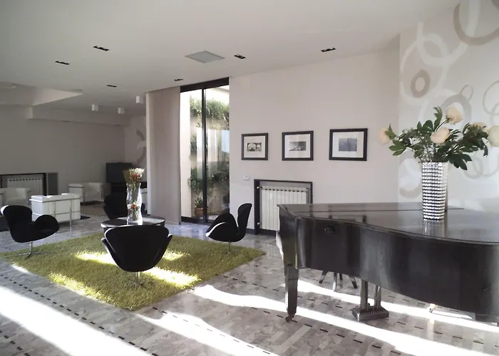 Ariston & ApartmentsAlbergo